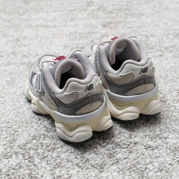 New Balance 9060 Toddler Athletic Sneaker Size 8 Raincloud Castlerock IV9060GY - Picture 4 of 7